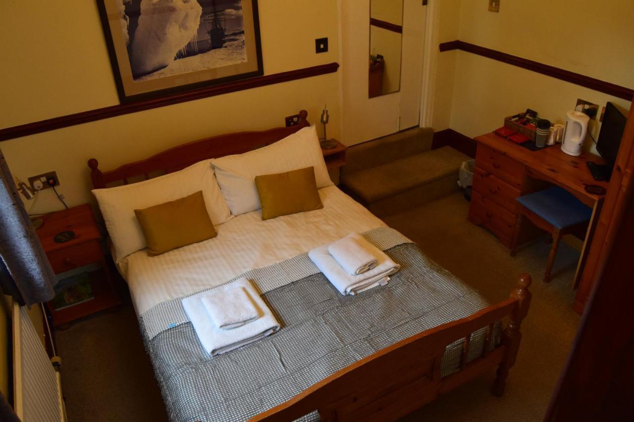 Cwmwennol Country House ซอนเดอร์สฟุต ภายนอก รูปภาพ