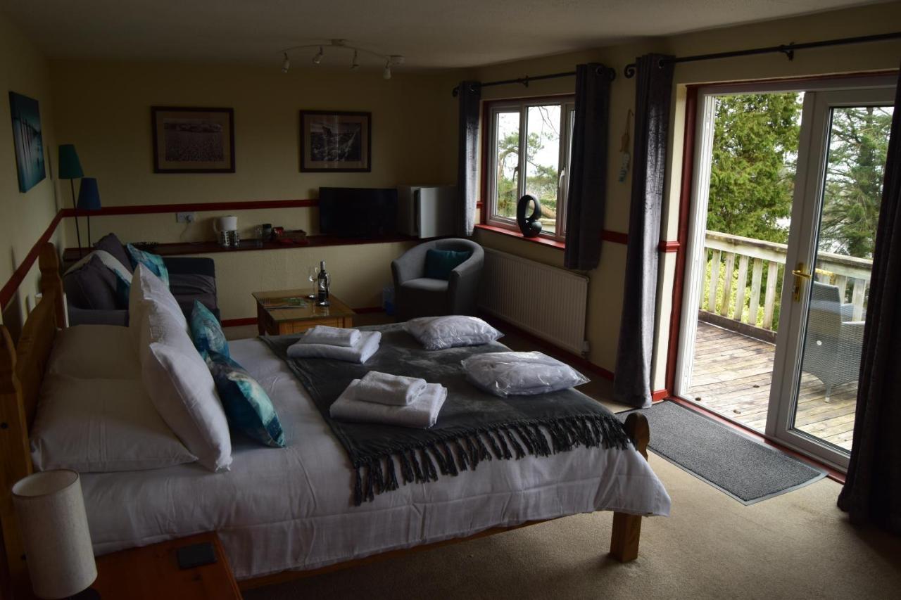 Cwmwennol Country House ซอนเดอร์สฟุต ภายนอก รูปภาพ
